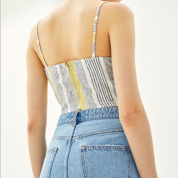 Cropped top with knot NWT - Picture 2 of 4